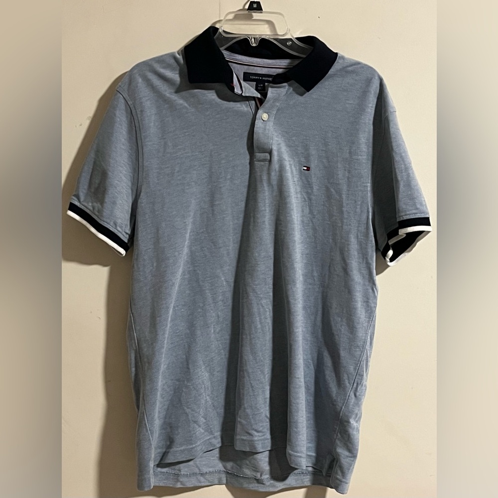 Tommy Hilfiger short sleeve 1/4 button up 100% cotton men’s polo shirt Large